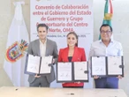 Firman convenio para fortalecer conectividad aérea en Guerrero