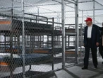 Trump inaugura el 'Alligator Alcatraz', la prisión migratoria rodeada de caimanes