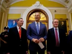 Senado aprueba ley presupuestal de Trump con recortes y alivios fiscales