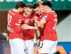 Lluvia de goles en la UEFA; Austria y Dinamarca, sin piedad