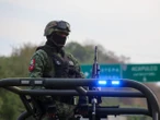 Defensa detuvo a 5 personas con armas en Guerrero entre ellos un menor de edad