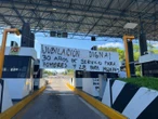 Maestros tomaron la caseta de peaje de Chiapa de Corzo