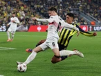 Edson Álvarez se destaca en el Fenerbahce