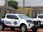 Tiran cadáver y lo incendian junto con una camioneta