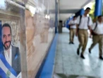 Bukele defiende sus estrictas medidas escolares pese a críticas de 'militarización'