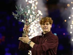 Jannik Sinner conquista París y vuelve a la cima de la ATP