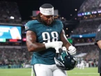 Jalen Carter pierde 57 mil dólares por escupir a Dak Prescott en el kickoff de la NFL