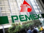 Moody's mejora calificación de Pemex tras plan de rescate del gobierno