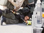 Hubo exceso de fuerza en Los Ángeles: reportan huesos rotos y lesiones en ojos