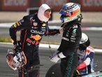 Antonelli se disculpa con Verstappen tras choque en Austria