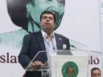 VIDEO: 'Los apantalló tanto viejerío', dice diputado en discurso en pleno evento de mujeres
