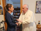 Sheinbaum lamenta con profundo pesar el fallecimiento del Papa Francisco