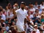 Novak Djokovic avanza firme en Wimbledon