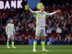 Manchester City tropieza y se aleja del liderato