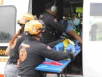 Trasladan vía aérea a tres menores heridos en volcadura en Nuevo León