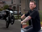 "Jala bien perro eh", Canelo se la sabe