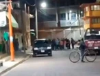 Autoridades rescatan a tres mujeres tras intento de linchamiento por robar duraznos en Puebla