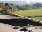 Socavón paraliza el bulevar Aeropuerto en Huejotzingo, Puebla; temen colapso estructural | VIDEO