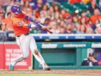 Isaac Paredes hace gala de su poder y pega su decimoquinto jonrón