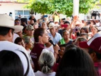 ‘No dejamos a nadie atrás’, dice Sheinbaum a pobladores de Pantepec
