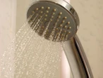 ¿Qué le pasa a tu piel si te bañas con agua muy caliente?