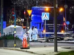 Autobús embiste a personas en el centro de Estocolmo; hay varios muertos