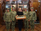Claudia Sheinbaum reconoce trabajo de mujeres militares en elaboración de banda presidencial