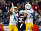 Chargers van a playoffs de la NFL; humillan a Patriots