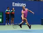 Alcaraz supera molestias; a Octavos del US Open