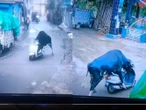 Toro roba una scooter y se da a la fuga; el insólito ‘atraco’ que hizo reír a toda la India