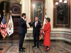Ronald Johnson toma protesta como embajador de EU en México; alista próxima llegada