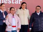 Ariadna Montiel entrega tarjetas Mujeres Bienestar en Puebla