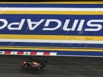 Joven entra ilegalmente a la F1 en Singapur; podría enfrentar castigo corporal