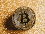 Bitcóin rompe nuevo récord y arrastra al alza al sector cripto