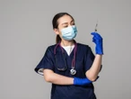 Enfermería, pilar en los sistemas de salud, la clínica y la investigación 