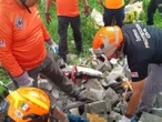 Se derrumba casa abandonada en Nuevo León