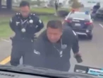 Captan a policías de transito intimidando a conductor por ‘mordida’ en Puebla | VIDEO