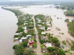 Lluvias de 'Erick' dejan incomunicadas comunidades de Veracruz
