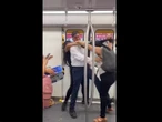 ¡De las greñas!, así terminaron dos pasajeras en el vagón del Metro