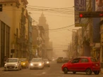 Inusual tormenta de arena y polvo cubre regiones costeras de Perú | VIDEO