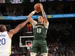 Bucks logran victoria sobre Warrriors sin Giannis