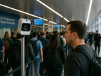 Los polémicos métodos que utilizan algunos aeropuertos para 'evaluar' ciudadanos