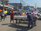 Transportistas bloquean la entrada de Acapulco en protesta por inseguridad