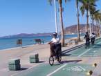 Mujer es detenida por tomarse fotos desnuda en malecón de La Paz, BCS