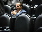 Cachan a Cuauhtémoc Blanco jugando pádel en sesión del Congreso | VIDEO