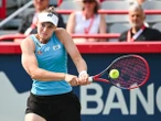 Elena Rybakina alcanza las semifinales en Montreal después del abandono de Marta Kostyuk