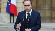 Premiê francês renuncia a poderes especiais no Parlamento e buscará acordos para aprovar orçamento de 2026
