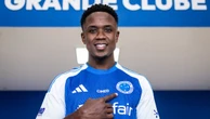 Cruzeiro anuncia a contratação por empréstimo do atacante Sinisterra até junho de 2026