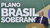 Lula afirma que em tempo de tarifaço, país alcançou 400 novos acordos comerciais em dois anos e meio