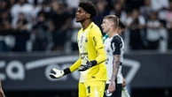 Corinthians define logística para contar com retorno de Hugo Souza para Copa do Brasil